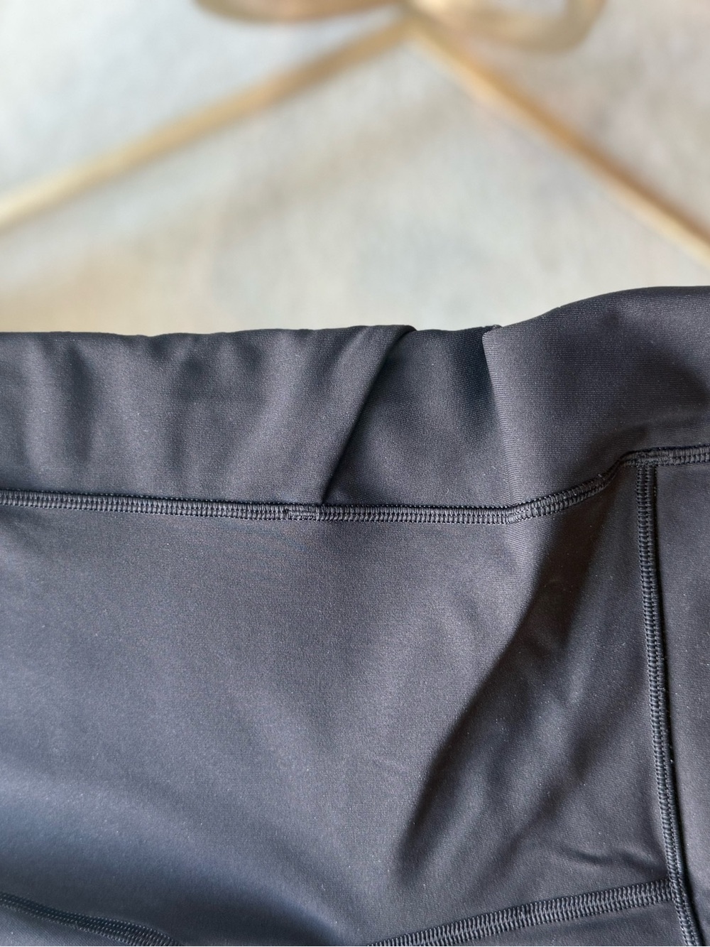 Lululemon Speed up Tight Full on Luxtreme Sz 6 MSRP $108 - Picture 7 of 10